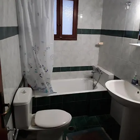 Square House Apartment